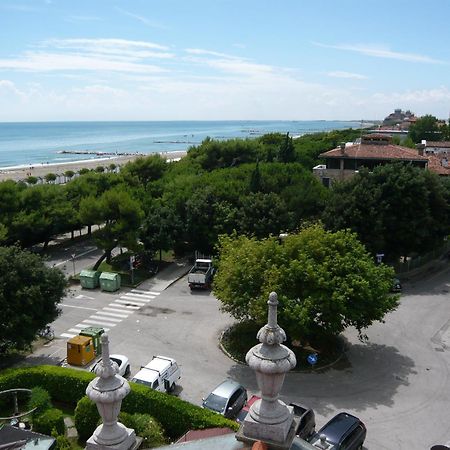 Villa Gabriella B&B - Apartments Venedik-Lido Dış mekan fotoğraf